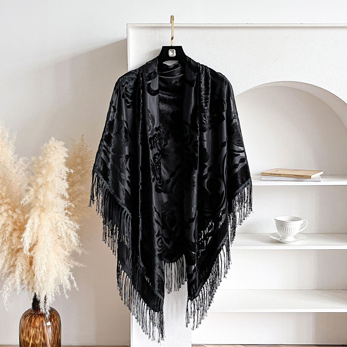 Shawl Wrap Winter - レトロベルベットタッセルスカーフ花柄刺繍暖かいアウターショール女性のための春秋冬エスニックスタイルファッションアクセサリー